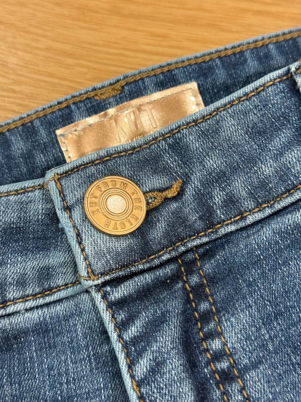 Kut from the Kloth Light Blue High-Rise Connie Fab Ab Crop Size 10 - Picture 5 of 5